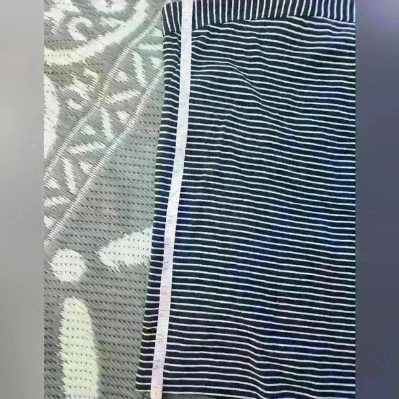 THE LOFT STRIPPPED TANK TOP SIZE XL - Picture 4 of 6